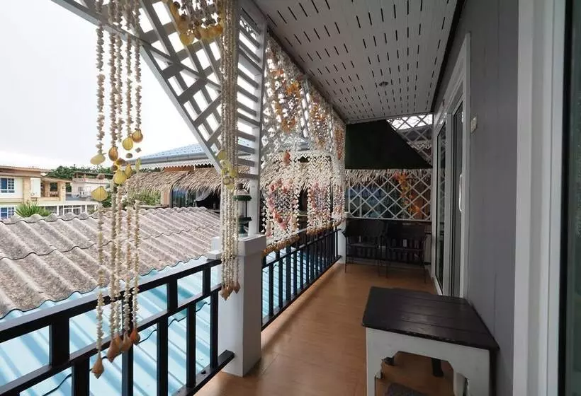 ホテル Chidlom Resort By Oyo Rooms