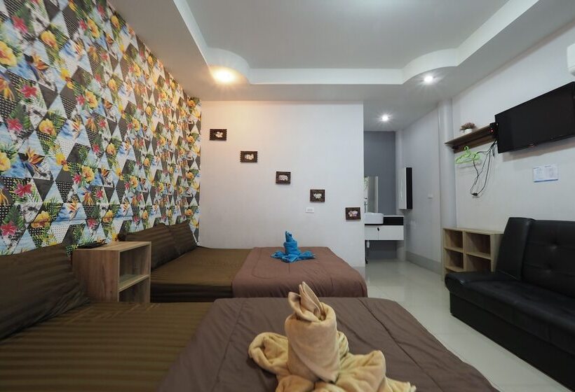 בית מלון כפרי Chidlom Resort By Oyo Rooms