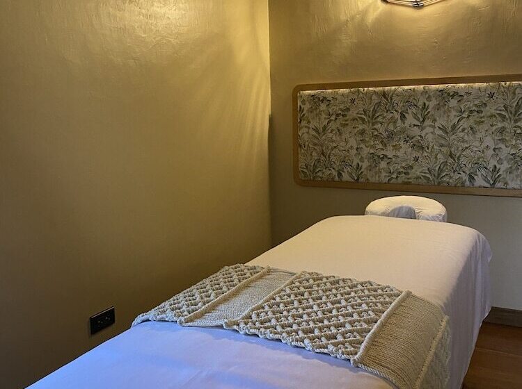 Отель El Jardin De Zaida