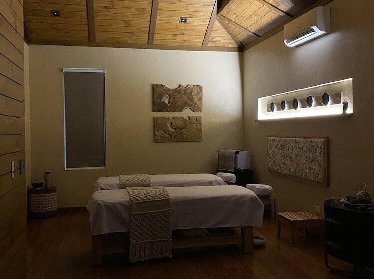 Отель El Jardin De Zaida