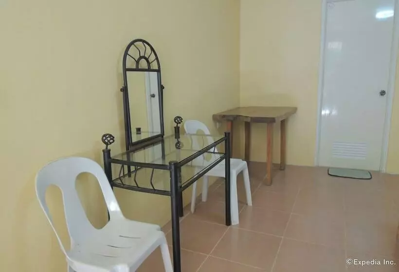 Hotelli Gorion Beach Resort