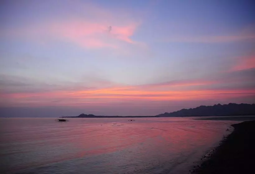 Hotelli Nabulao Beach And Dive Resort