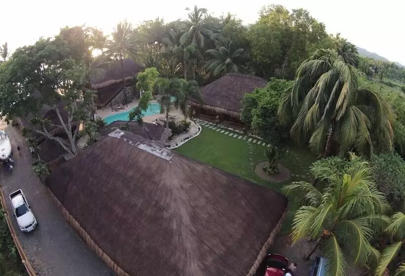 Hotelli Nabulao Beach And Dive Resort