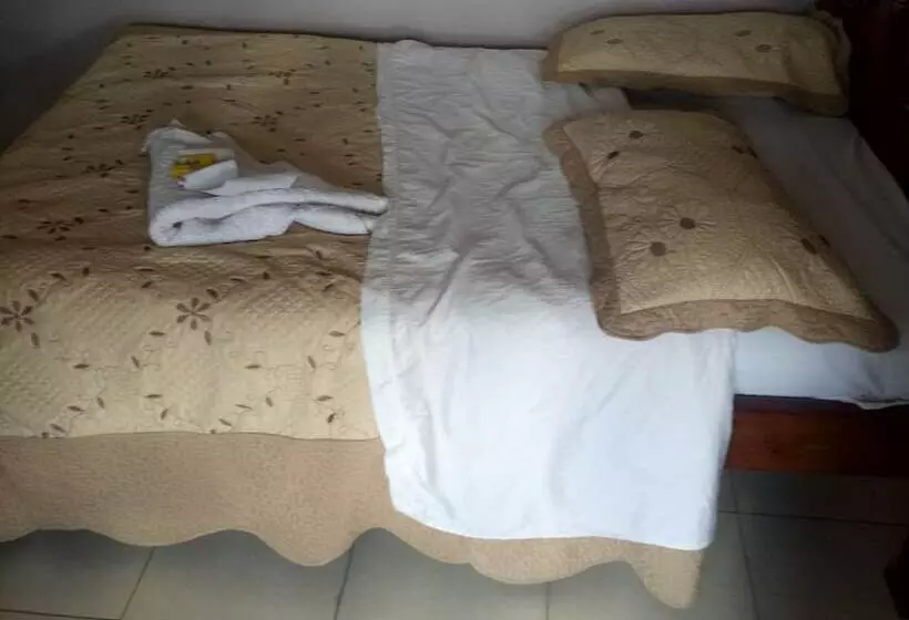 هتل 2030 Guest House