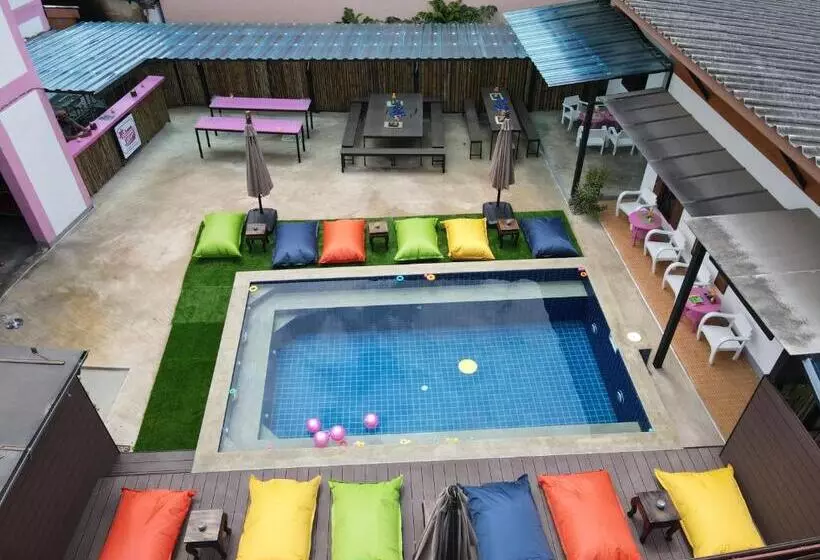 Hotelli K Bunk Hostel Pai Walking Street