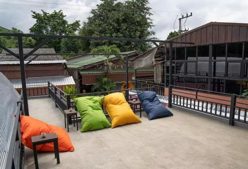 Hotelli K Bunk Hostel Pai Walking Street