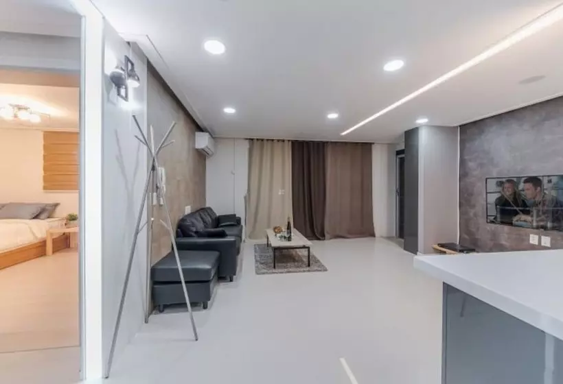 ホテル Pohang Good's Pool Villa