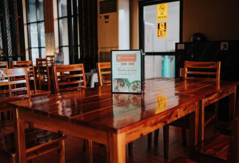 Отель Reddoorz @ 4ks Pension House Bogo City Cebu