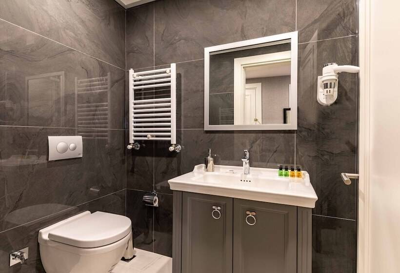 Отель Sala Suites