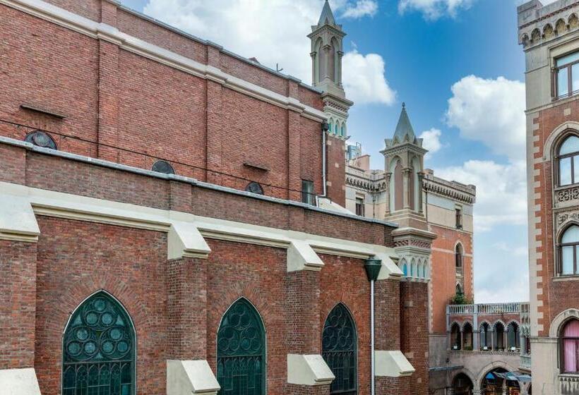 Отель Sala Suites