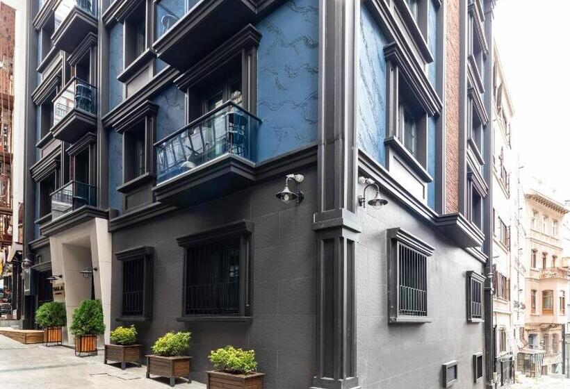 Отель Sala Suites