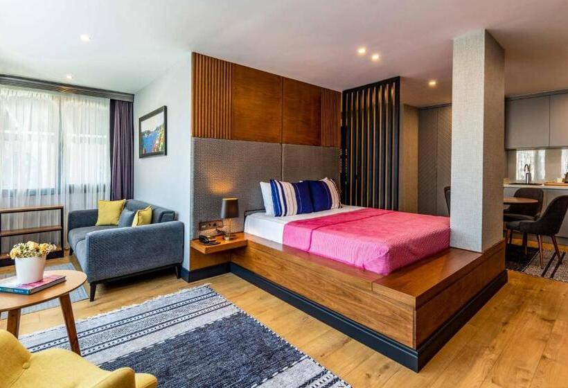 Отель Sala Suites