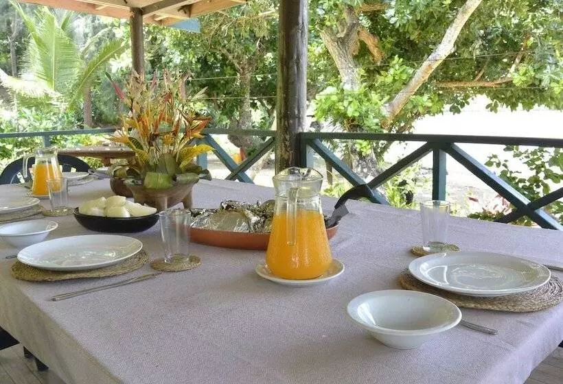 Hotelli Waitui Basecamp   Hostel