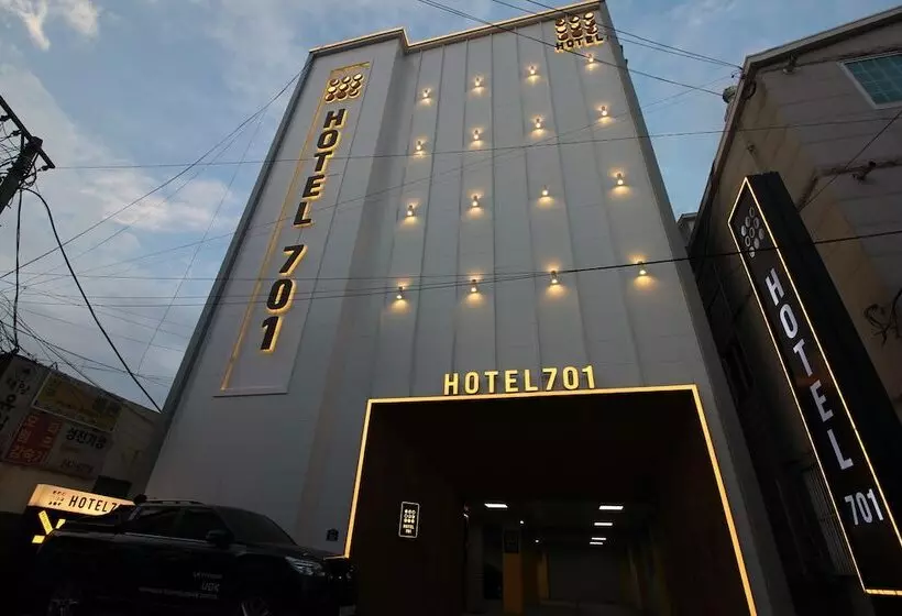 Hotelli 701
