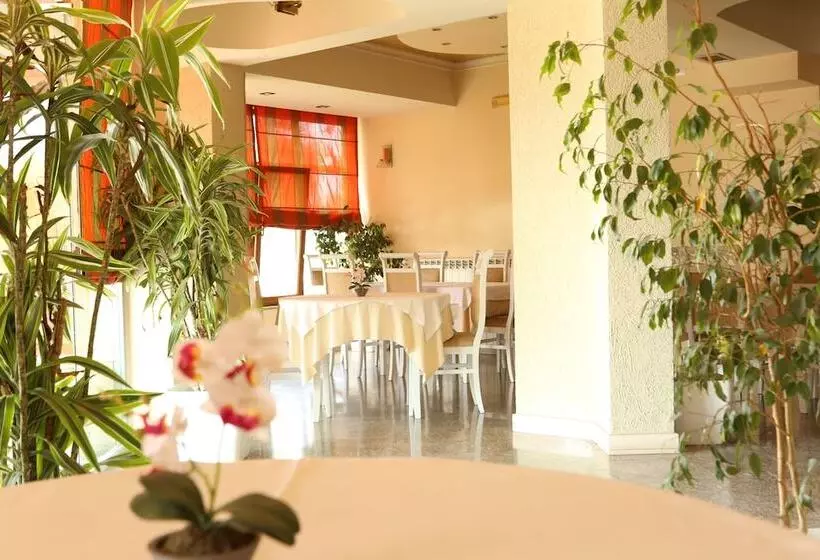 ホテル Autostrada