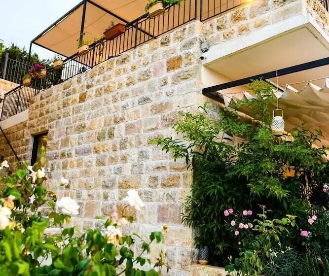 هتل Beit Lebbos Boutique