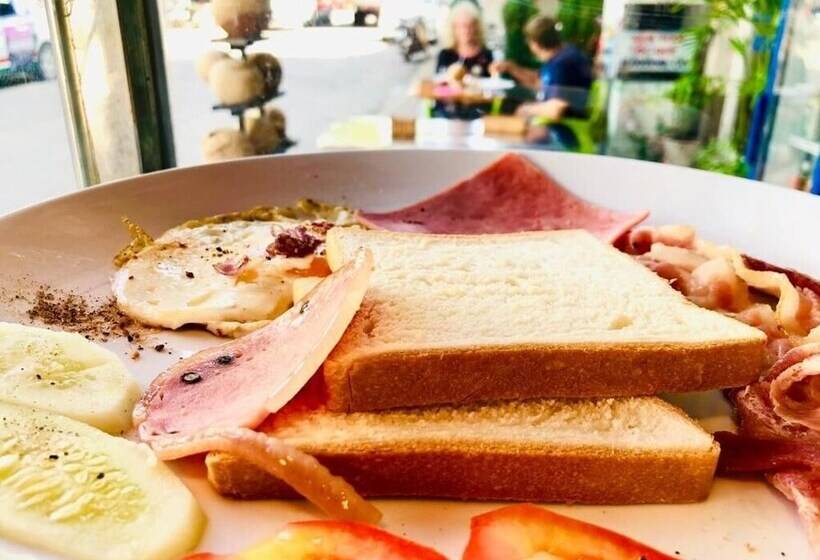 هتل Cottages Resort Ong Lang Beach