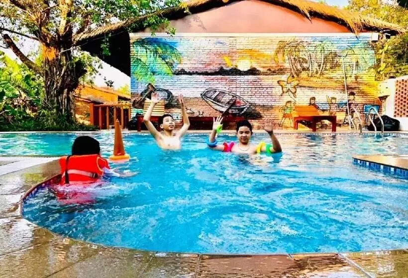 هتل Cottages Resort  Ong Lang Beach