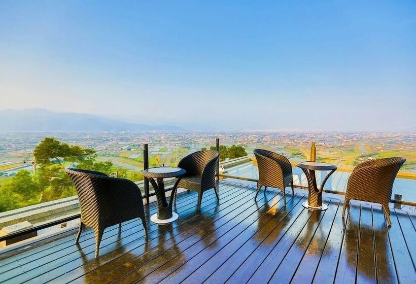 هتل Moonstone Bed And Breakfast