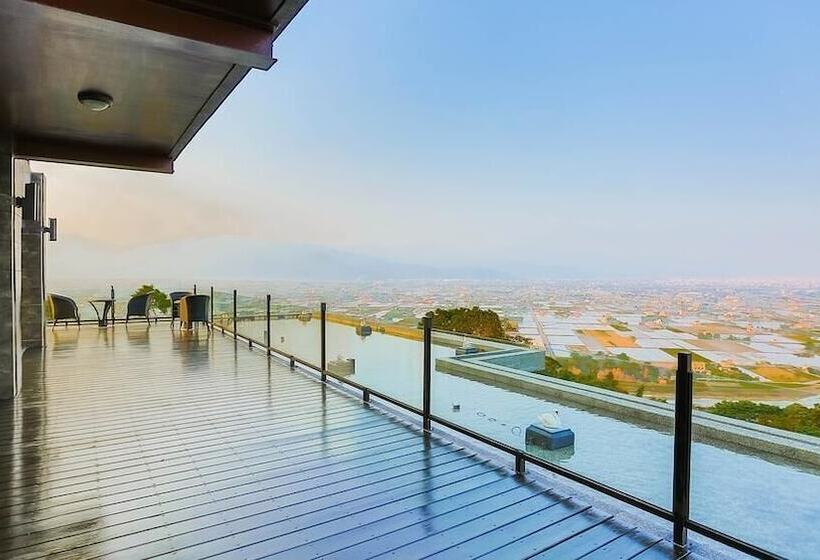 هتل Moonstone Bed And Breakfast