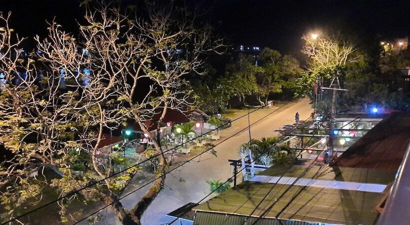 هتل Riverview Home