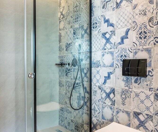 בית מלון כפרי Savus Boutique