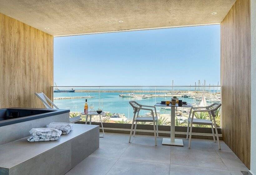 בית מלון כפרי Savus Boutique