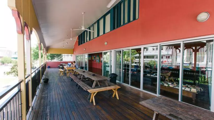 הוסטל Global Backpackers Cairns Central