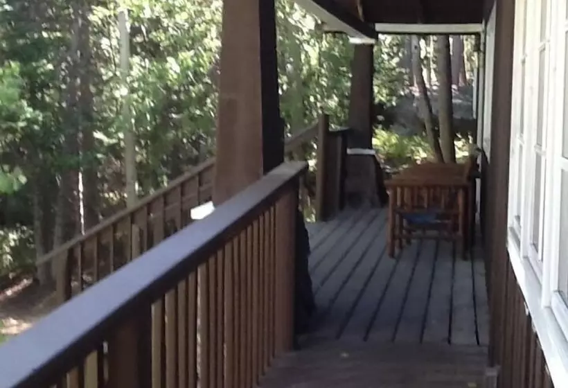 צימר Baldpate Inn