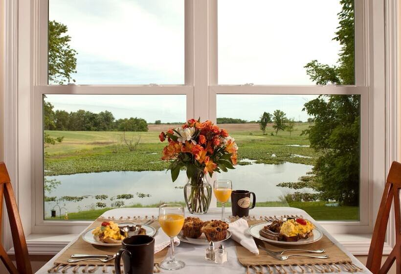 Bed and Breakfast Castle In The Country