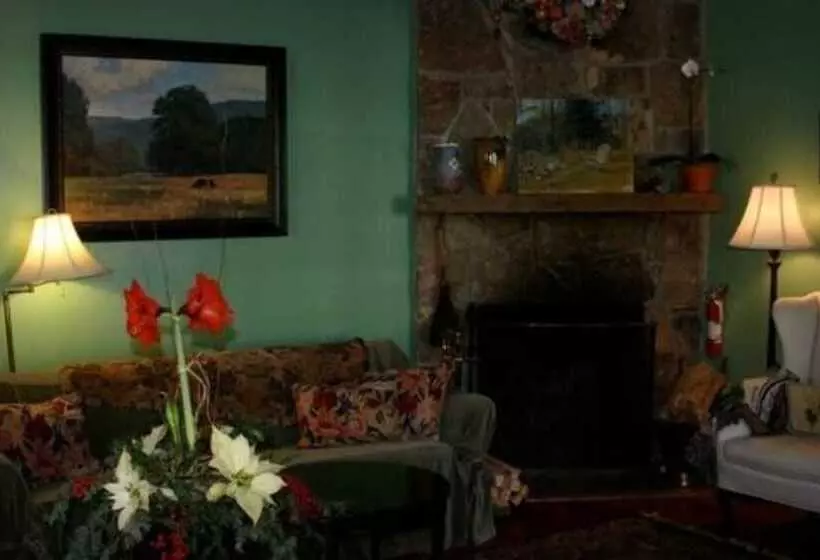 민박 Edgeworth Inn