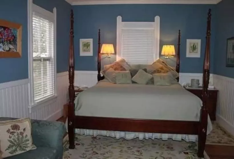 민박 Edgeworth Inn