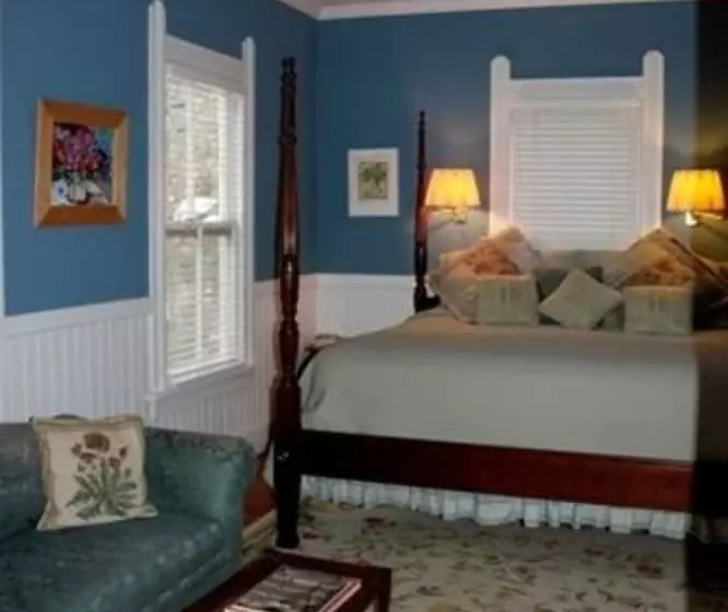 민박 Edgeworth Inn