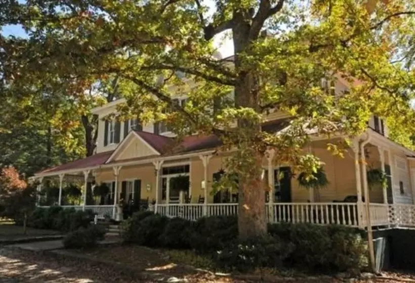 민박 Edgeworth Inn