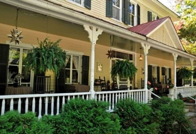 민박 Edgeworth Inn