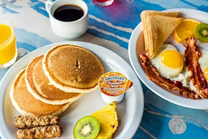 تختخواب و صبحانه Galleon House