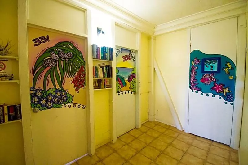 تختخواب و صبحانه Galleon House