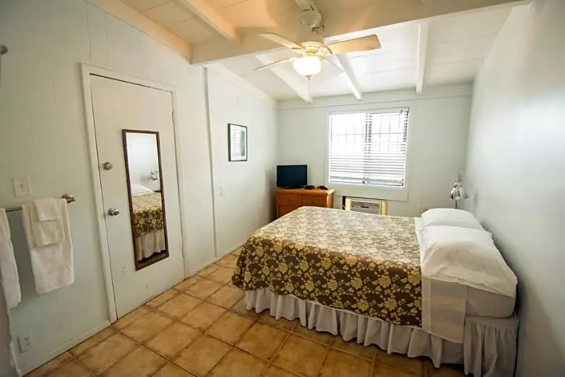 تختخواب و صبحانه Galleon House