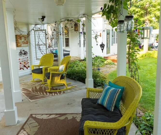 مبيت وإفطار Oak Park Inn