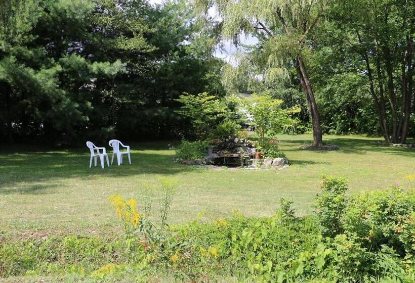 צימר The Bond 1786 Inn