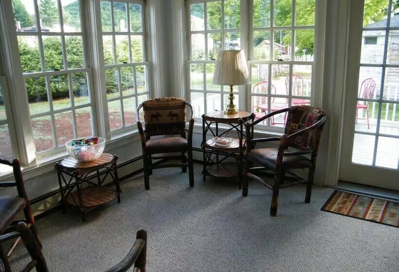 Aamiaismajoitus (B&B) The Bond 1786 Inn