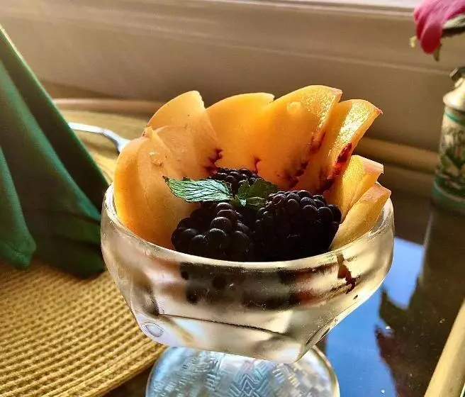 Friendly City Inn B&b