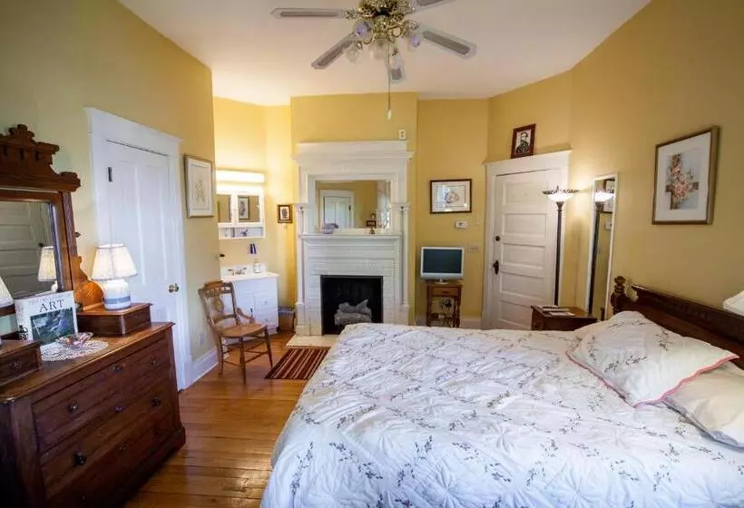 Friendly City Inn B&b