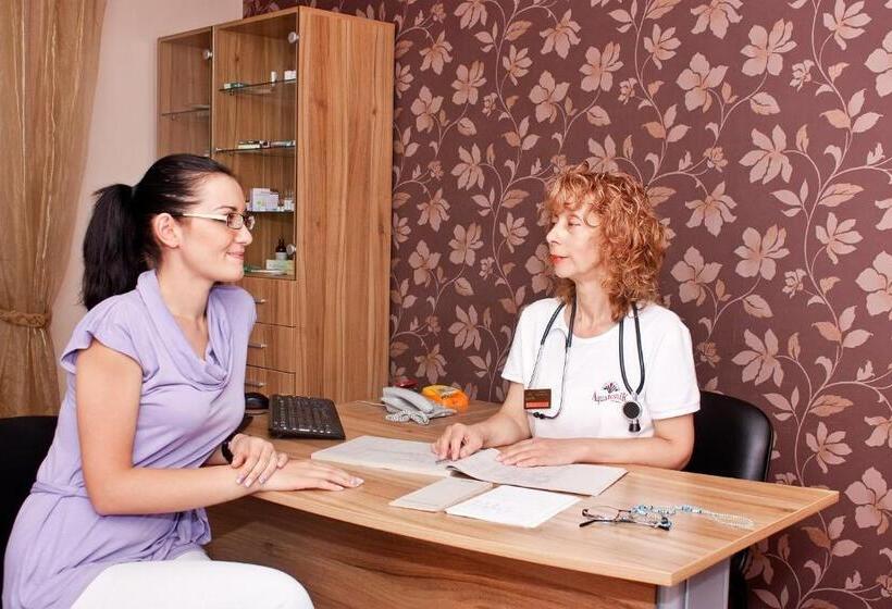 בית מלון כפרי Balneo Complex & Spa Aquatonik