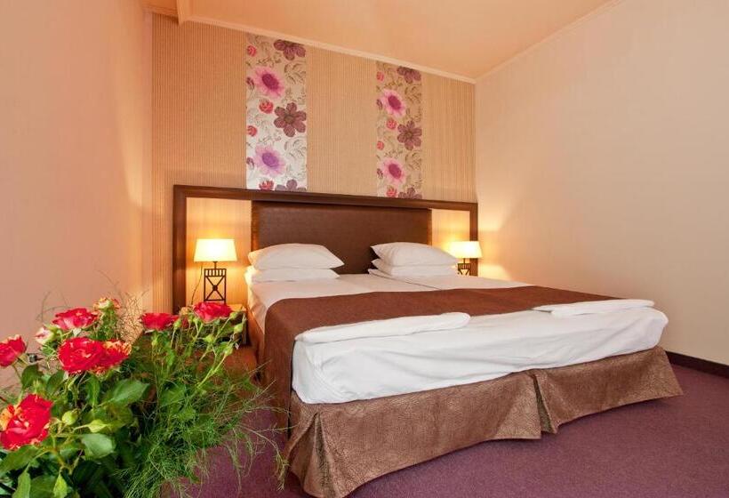 בית מלון כפרי Balneo Complex & Spa Aquatonik