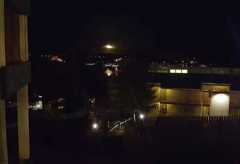 Hotel Hawk's Nest Lodge