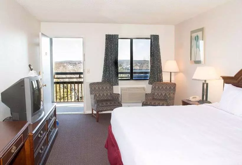 Hotel Hawk's Nest Lodge