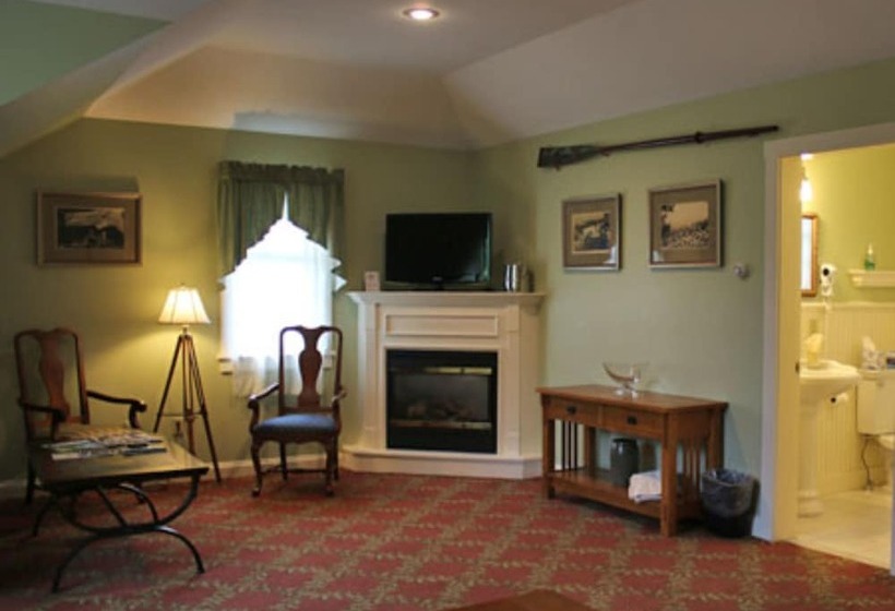 فندق Kearsarge Inn