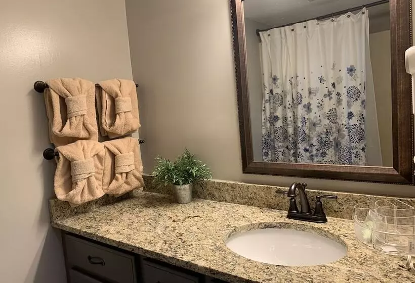 Отель Olde Gatlinburg Rentals