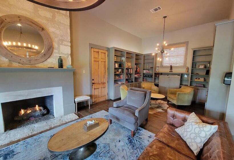 فندق Sage Hill Inn & Spa